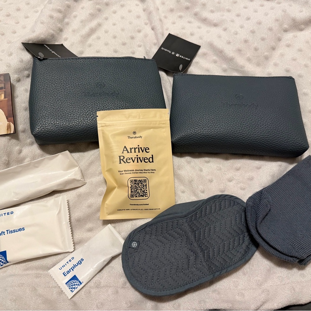 Therabody Travel Toiletry Pouch Set United Airlines Amenity Kits X2 NWTs